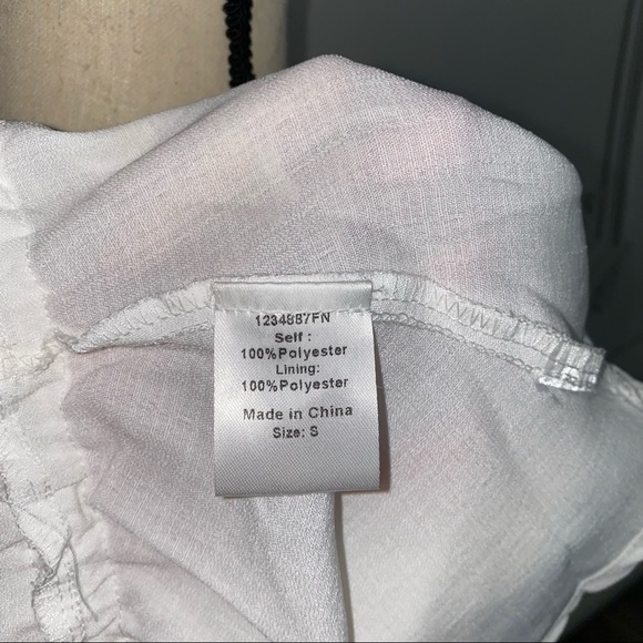 Fashion Nova White Deep V Flowy Blouse | Size S - Picture 8 of 8